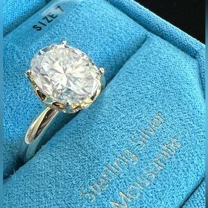 Moissanite Oval 3.7CT Sterling Silver 925 Gold Overlay Women’s Ring SZ 7 Tag/Box